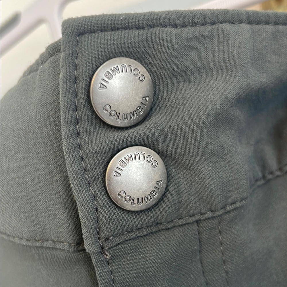 Women's Columbia Gray Hiking Pants - Picture 2 of 6